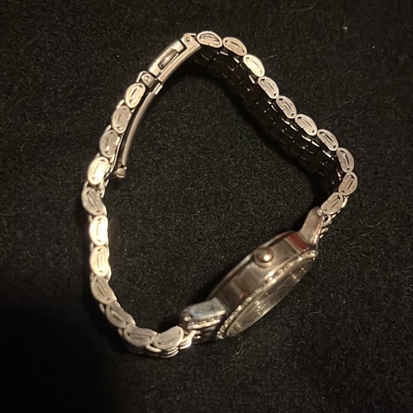 Hello kitty watch - Picture 3 of 4